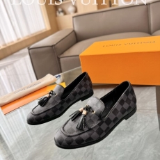 Louis Vuitton Low Shoes